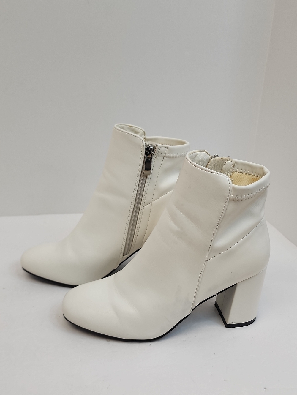 MIA White Block Heel Ankle Boots Side Zip Booties Size 6.5 - Picture 2 of 12